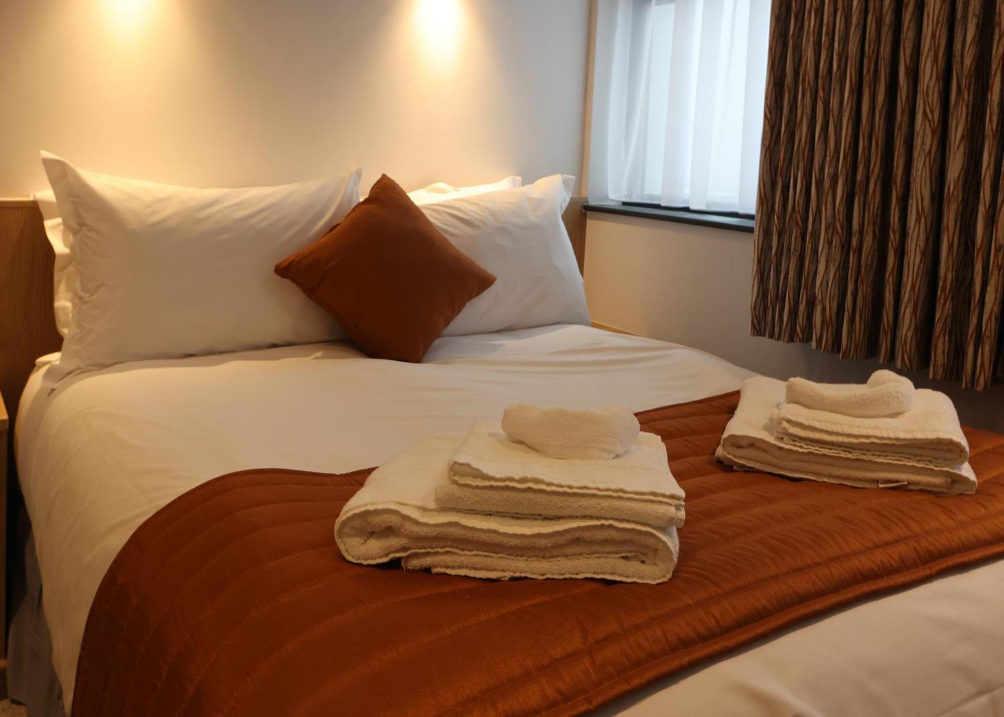 The Teifi Waterside Hotel Кардиган Номер фото